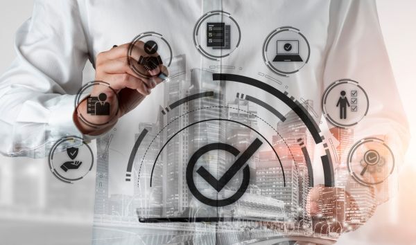 Managed IT Services vs. In-House IT Team: Pros, Risks, and Cost Savings